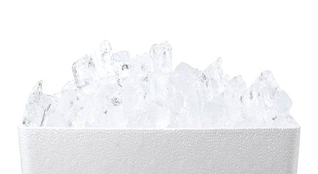 Polystyrene-box-with-ice-blocks Polystyrene-box-with-ice-blocks